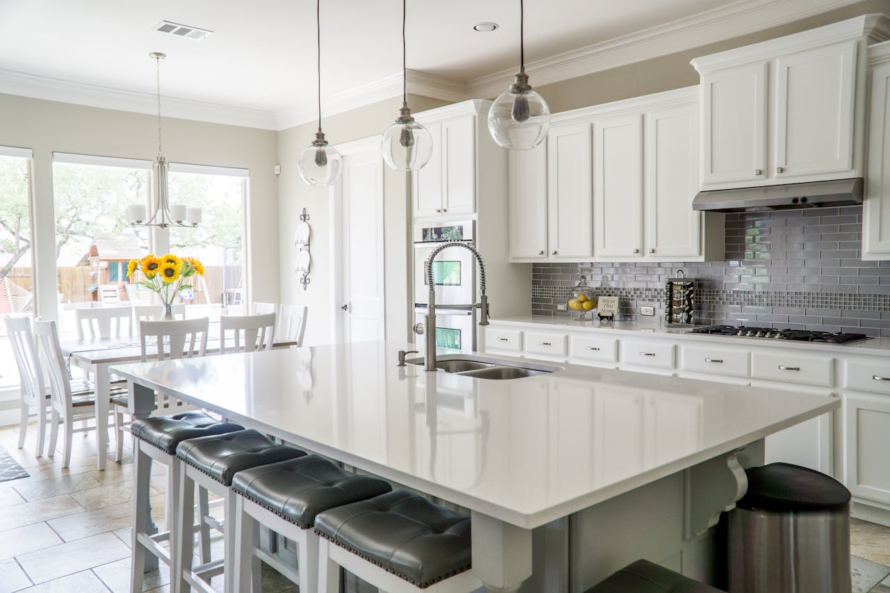 Clog-Free Kitchens Start Here: The Ultimate Guide to Proper Garbage Disposal Installation